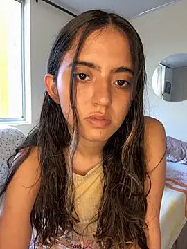 Snapshot of ViolettaSummer chatting on November 3, 2025, 5:58 pm ViolettaSummer online show from November 3, 2025, 5:58 pm