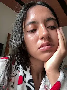 ViolettaSummer online show from March 5, 2026, 9:33 pm