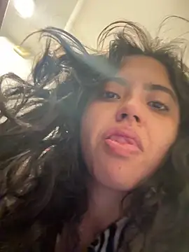 ViolettaSummer online show from May 23, 2026, 12:09 pm