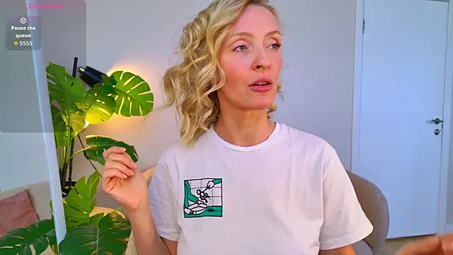 sexuallycorrecte online show from April 27, 2026, 12:36 pm