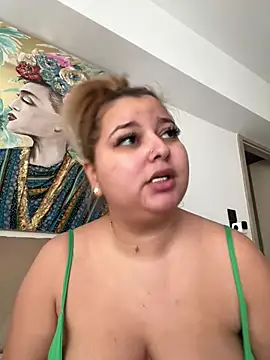 AllysonK online show from February 7, 2025, 1:32 pm