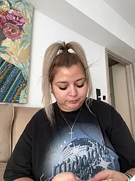 AllysonK online show from February 23, 2025, 11:33 am