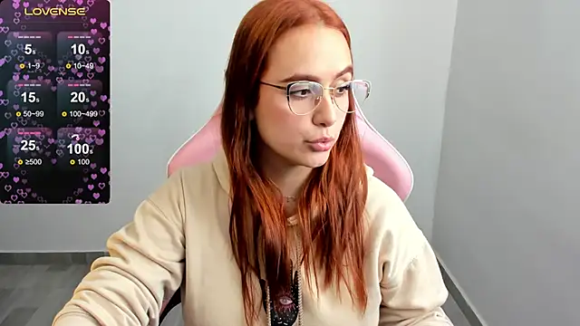 maryluna95 online show from December 13, 2024, 6:59 pm