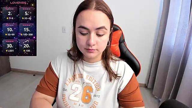 maryluna95 online show from February 2, 2026, 5:22 pm