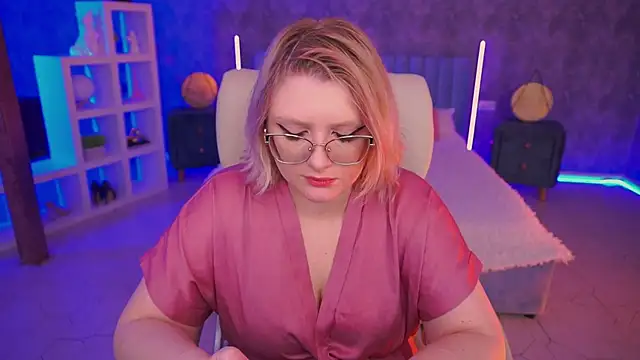 CoolTatis online show from June 27, 2026, 6:07 am
