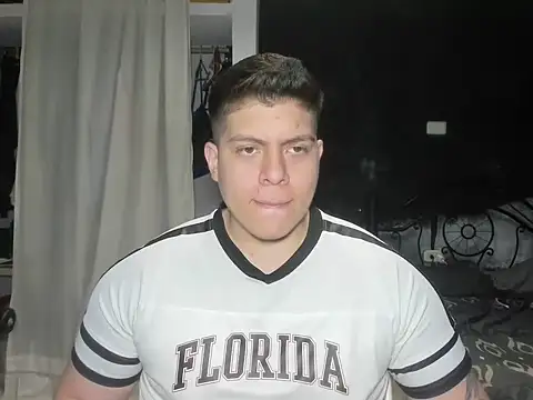 Snapshot of regan_jhonso chatting on December 17, 2024, 6:56 am regan jhonso online show from December 17, 2024, 6:56 am