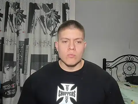 Snapshot of regan_jhonso chatting on November 15, 2025, 9:43 pm regan jhonso online show from November 15, 2025, 9:43 pm