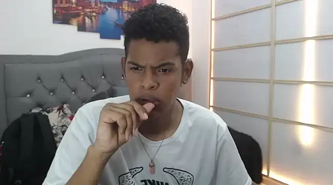 boylittle19cm online show from March 1, 2025, 5:49 pm