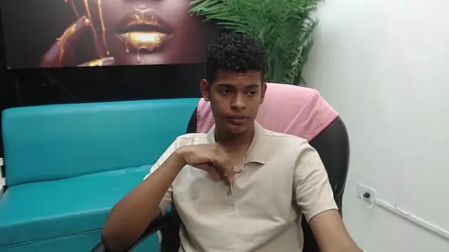 boylittle19cm online show from March 5, 2025, 4:46 pm