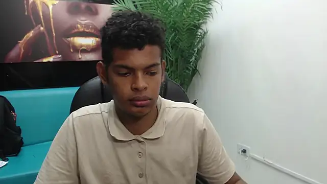 boylittle19cm online show from March 6, 2025, 12:19 pm