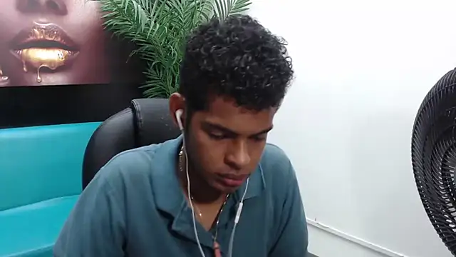 boylittle19cm online show from March 15, 2025, 12:24 pm