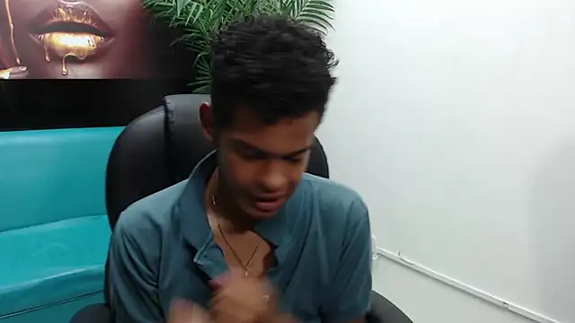 boylittle19cm online show from March 16, 2025, 3:28 pm