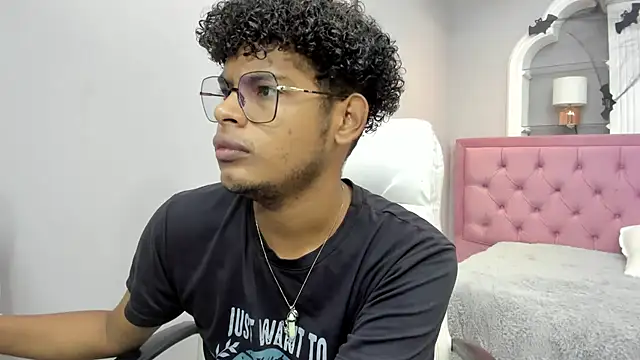 boylittle19cm online show from October 26, 2025, 12:33 pm