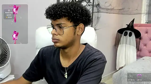 boylittle19cm online show from November 4, 2025, 12:26 pm