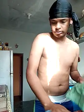 boylittle19cm online show from January 31, 2026, 9:02 pm