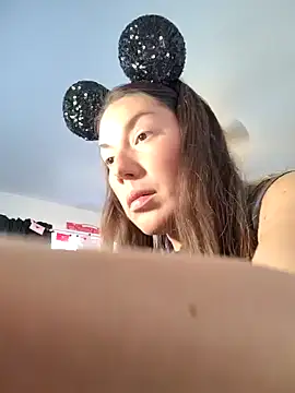 I LOVE-MYSELF online show from February 1, 2025, 10:02 pm