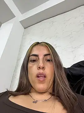 IsisLoveyes  online show from January 5, 2026, 6:22 pm