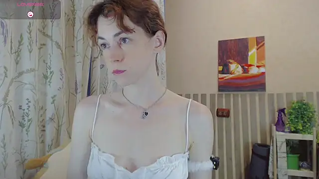 Snapshot of Amina_Barbarian chatting on July 26, 2026, 2:02 pm Amina Barbarian online show from July 26, 2026, 2:02 pm