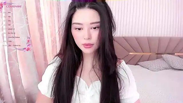 Snapshot of tenderlybaee chatting on December 14, 2024, 5:18 am tenderlybaee online show from December 14, 2024, 5:18 am