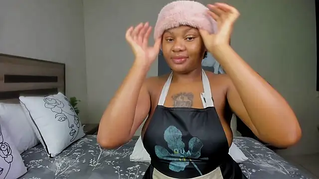 Renee-18 online show from February 19, 2025, 10:12 am