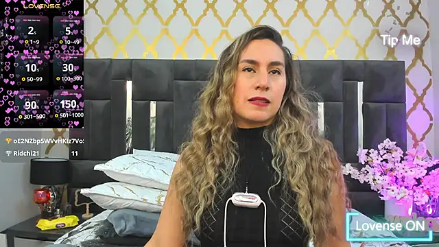 Snapshot of RubbyTaylor chatting on March 21, 2025, 5:45 pm RubbyTaylor online show from March 21, 2025, 5:45 pm