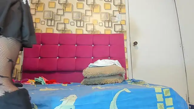 LITLESTAR online show from October 17, 2025, 6:43 pm