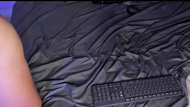 Elsalombardi  online show from February 26, 2025, 4:45 pm