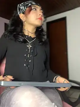  Gothiccbitch  online show from January 14, 2025, 4:47 am