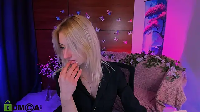 melisa white1 online show from December 17, 2024, 9:27 pm