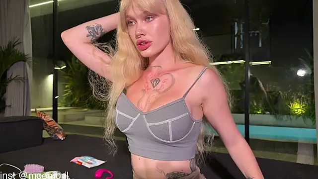 Golden Aline online show from February 3, 2026, 2:11 pm