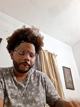 Snapshot of Dj-yefri-pauta chatting on December 20, 2025, 1:45 am Dj-yefri-pauta online show from December 20, 2025, 1:45 am