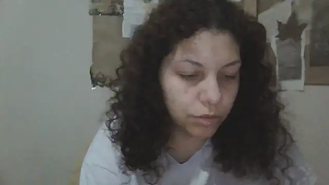 Snapshot of bbyedarling chatting on December 16, 2025, 1:10 am bbyedarling online show from December 16, 2025, 1:10 am