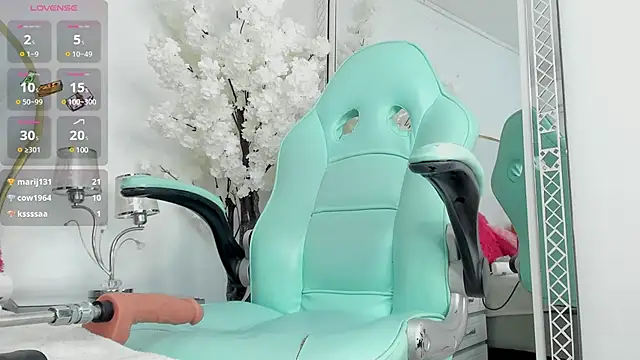 EmmaCrush online show from March 8, 2025, 12:55 am