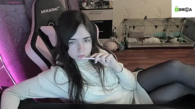 Snapshot of Crazy_forest_fairy chatting on January 13, 2025, 3:34 am Crazy forest fairy online show from January 13, 2025, 3:34 am