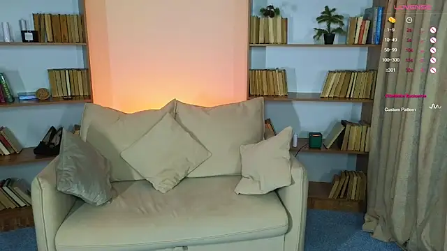 Hayle Hill online show from March 15, 2025, 8:37 am