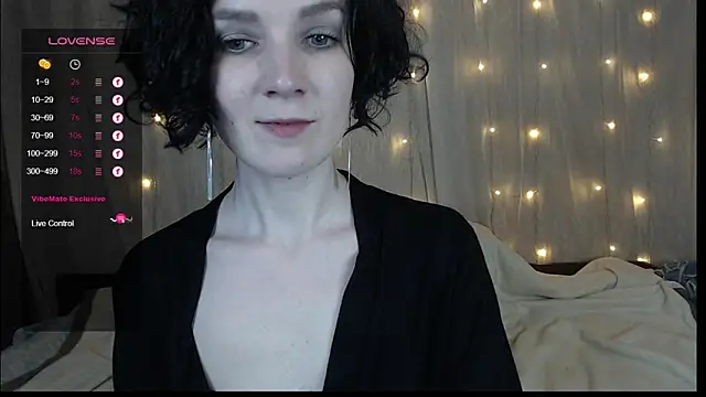 TinaWince online show from December 23, 2024, 7:38 am