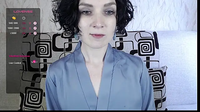 TinaWince online show from February 14, 2025, 8:52 am