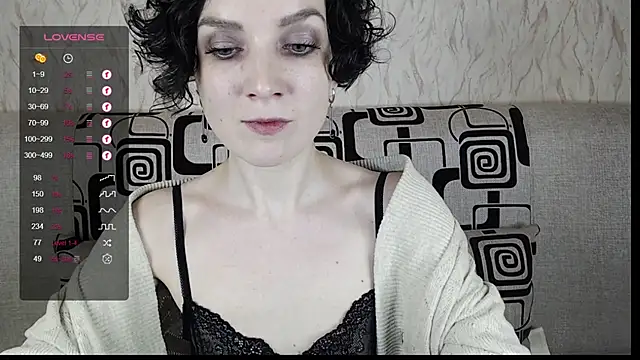 TinaWince online show from March 6, 2025, 5:46 am