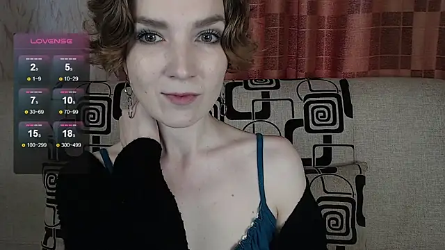 Snapshot of TinaWince chatting on May 16, 2026, 5:04 am TinaWince online show from May 16, 2026, 5:04 am