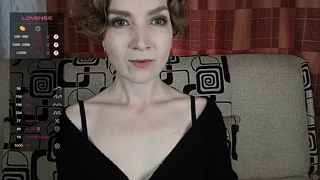Snapshot of TinaWince chatting on May 28, 2026, 4:43 am TinaWince online show from May 28, 2026, 4:43 am