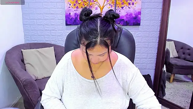  alaiasmile  online show from March 16, 2026, 4:33 pm