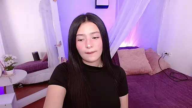 Snapshot of dafne_bss chatting on December 5, 2024, 5:37 am dafne bss online show from December 5, 2024, 5:37 am