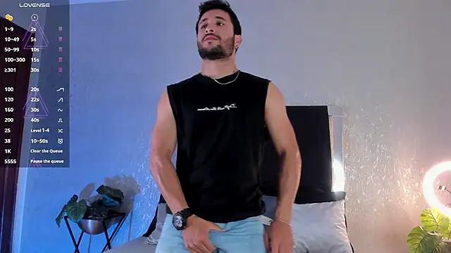 Valentinoford online show from December 9, 2024, 5:40 am