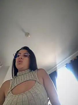 Snapshot of Naughty_arabs chatting on December 12, 2024, 9:26 pm Naughty arabs online show from December 12, 2024, 9:26 pm