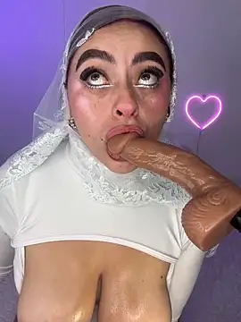 Snapshot of Naughty_arabs chatting on January 28, 2025, 5:56 pm Naughty arabs online show from January 28, 2025, 5:56 pm