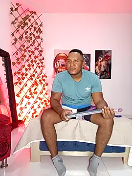 Snapshot of ARTHUR_MINI chatting on March 21, 2026, 1:10 am ARTHUR MINI online show from March 21, 2026, 1:10 am