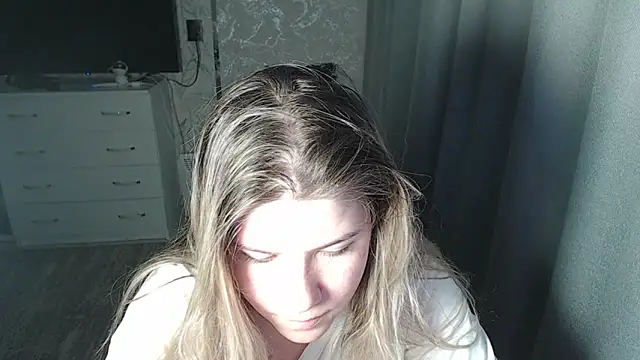 Snapshot of MelissaXKinky chatting on March 20, 2025, 7:14 pm MelissaXKinky online show from March 20, 2025, 7:14 pm