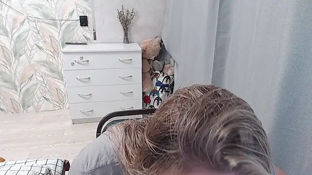 Snapshot of MelissaXKinky chatting on October 14, 2025, 5:47 pm MelissaXKinky online show from October 14, 2025, 5:47 pm