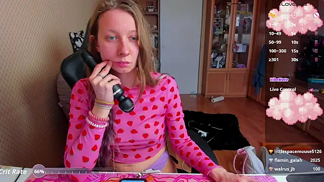 cutieMila online show from April 4, 2026, 10:02 am