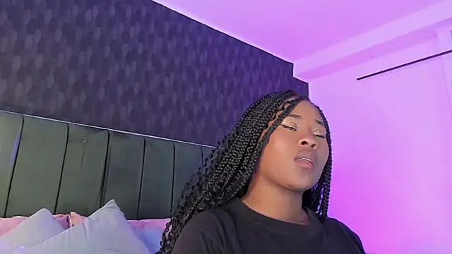 Anneth  M online show from December 12, 2024, 7:37 pm